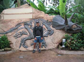 1universal_adrianWdinosaur