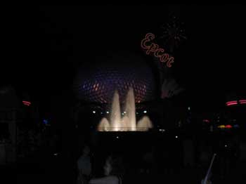 4epcot_BallAtNight
