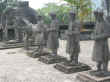viet statues.jpg (34843 bytes)